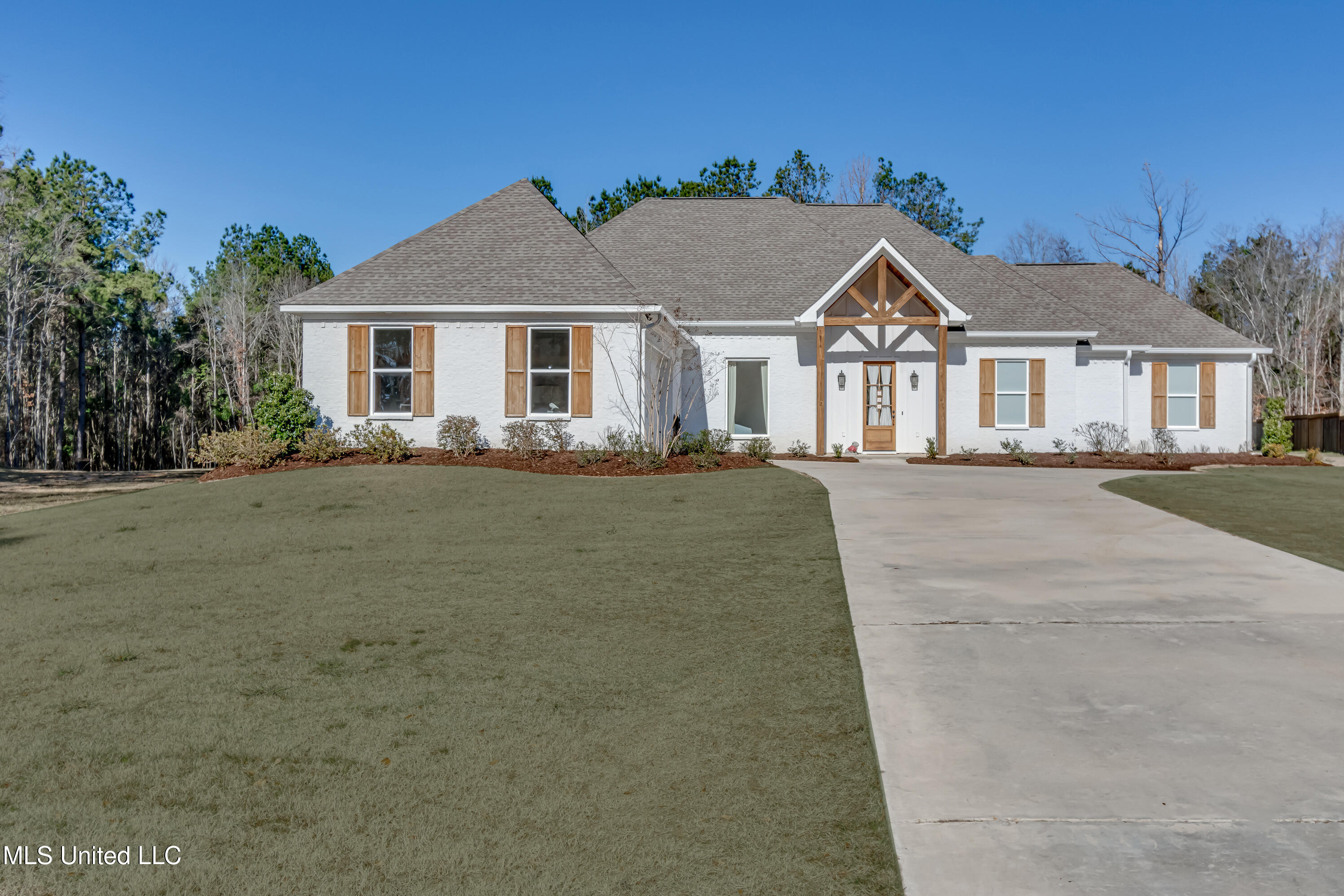 1656 Old Lake Road Brandon, MS 39042 - Photo 4 of 45 1656 Old Lake Rd Ext-5