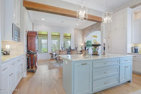 $750,000 | 121 Snapping Lane, Broussard, LA 70518