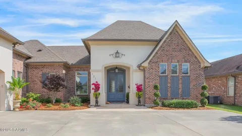 $750,000 | 121 Snapping Lane, Broussard, LA 70518
