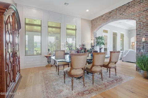 $750,000 | 121 Snapping Lane, Broussard, LA 70518