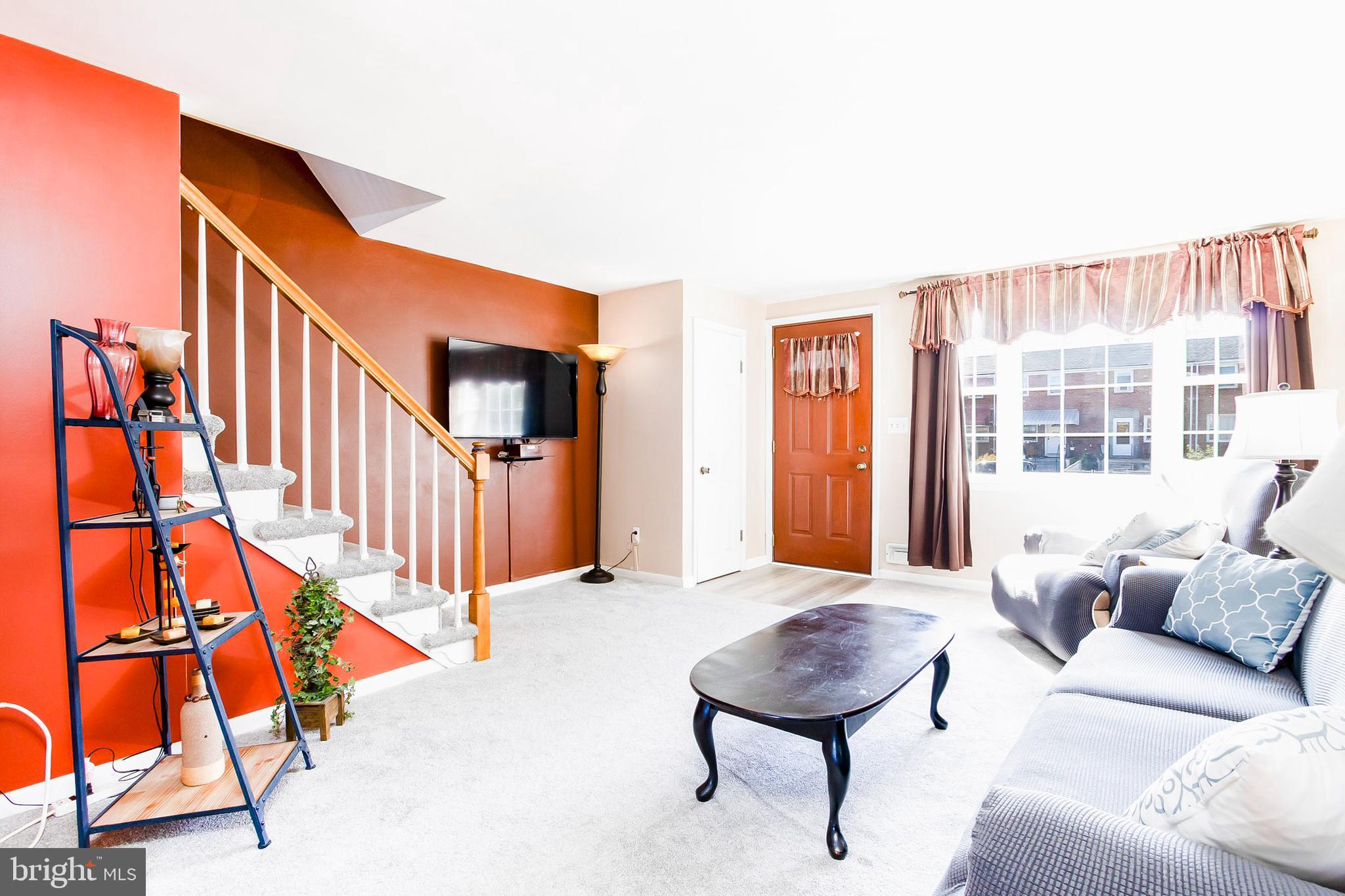 2721 Creston Road Dundalk, MD 21222 - Photo 2 of 17 Living Room
