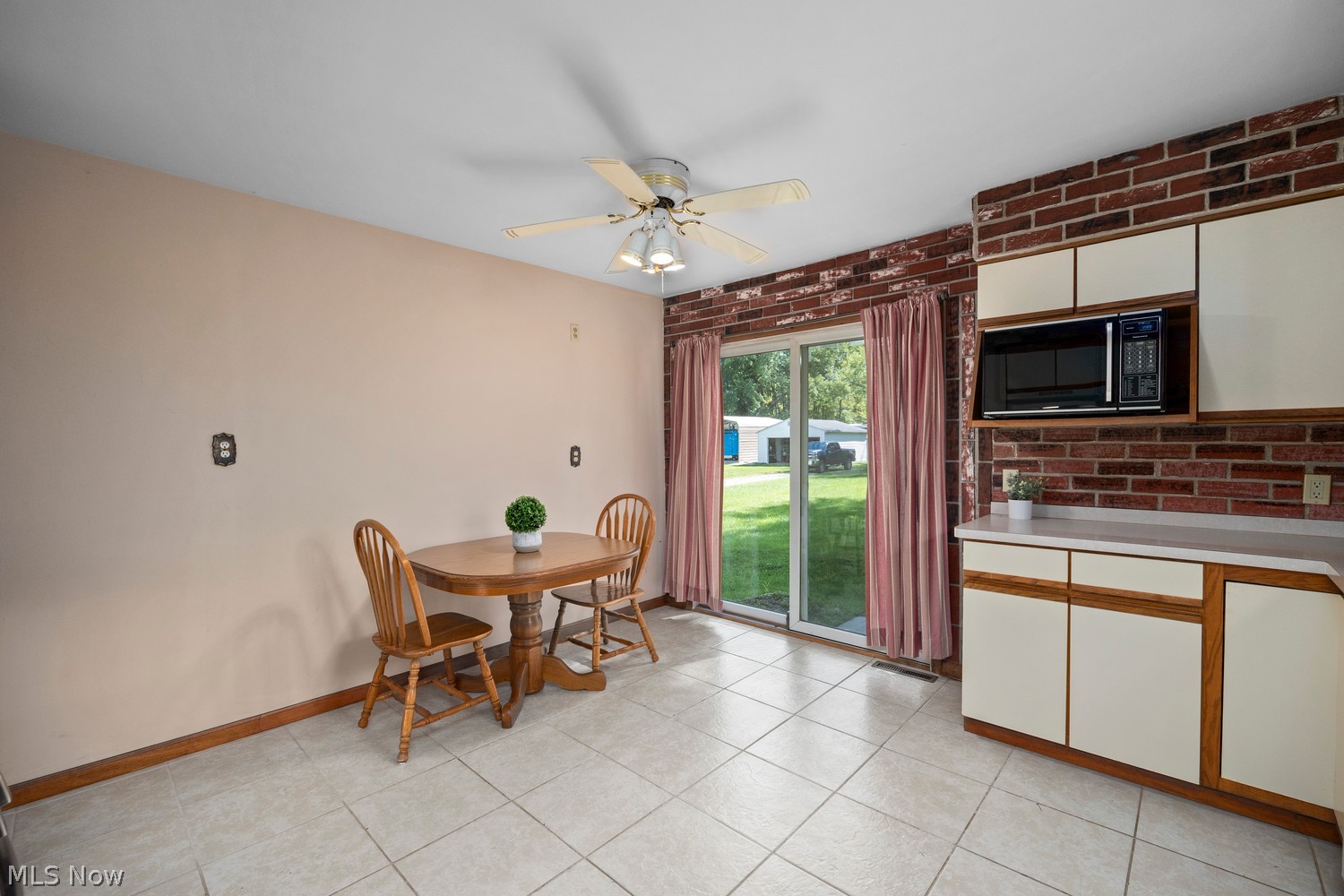 14931 Drake Road Strongsville, OH 44136 - Photo 13 of 43 Gallery Image 13