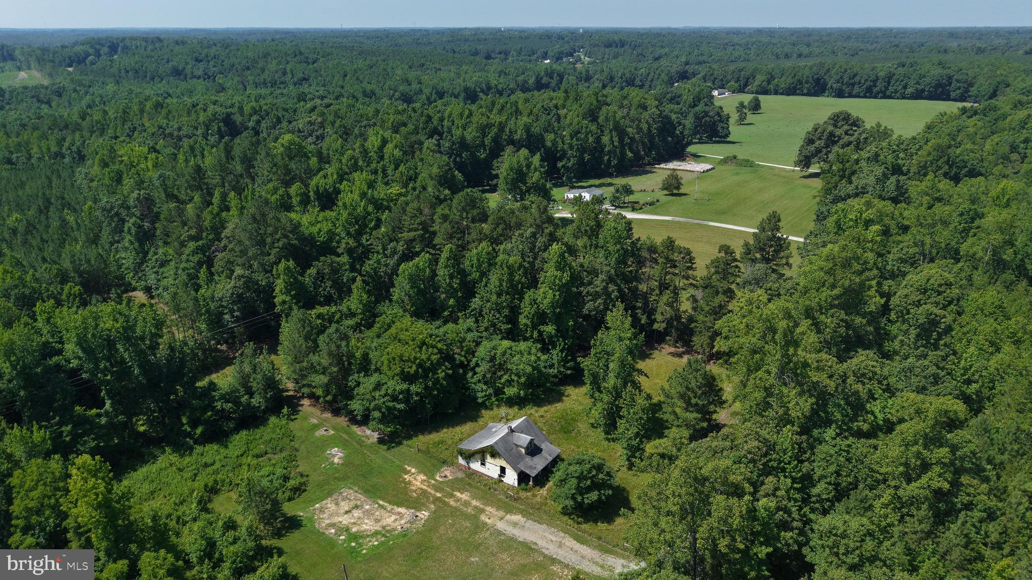 512 Mountain Hall Road Crewe, VA 23930 - Photo 15 of 50