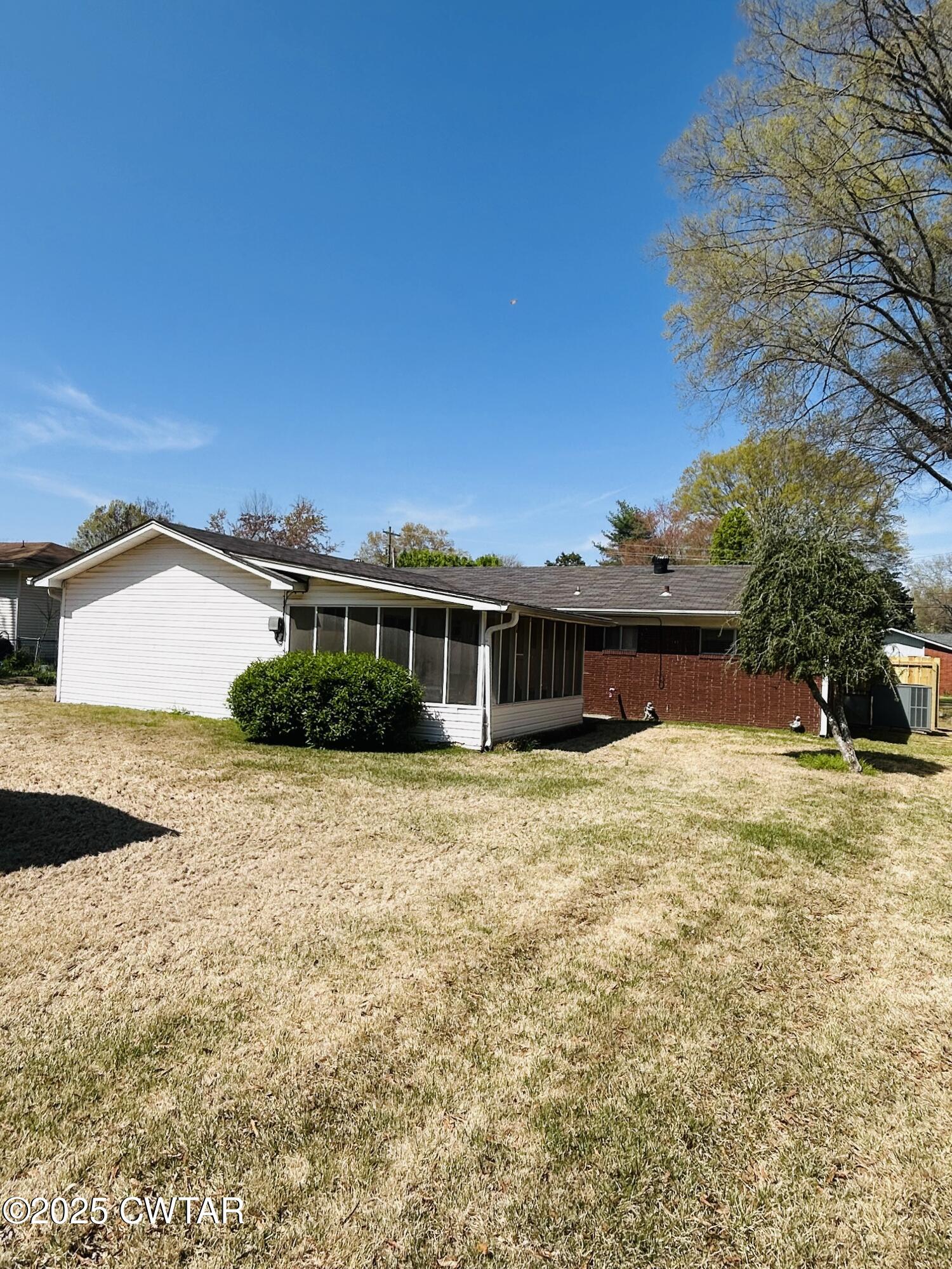 2013 Sunset Ridge Milan, TN 38358 - Photo 4 of 57 IMG_4962