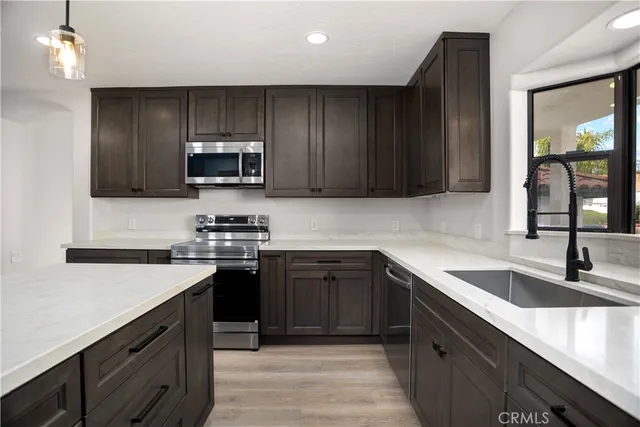 $4,000 | 29566 Big Range Road, Unit 1, Canyon Lake, CA 92587