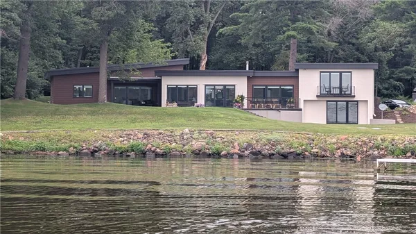 $1,699,000 | 5839 North Shore Drive, Eau Claire, WI 54703