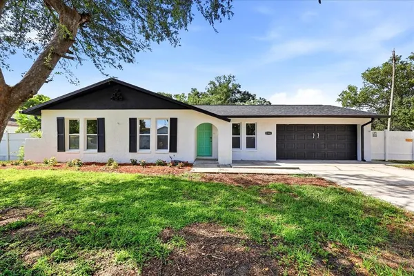 $436,000 | 3304 King Richard Court, Seffner, FL 33584