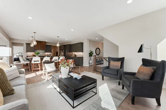 $945,500 | 15764 Aquila Avenue, Savage, MN 55372