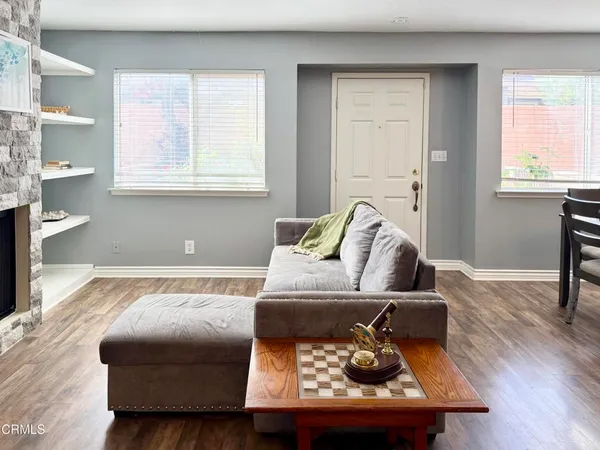 $344,900 | 43429 30th Street West, Unit 2, Lancaster, CA 93536