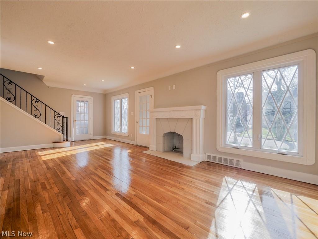 3603 Berkeley Road Cleveland Heights, OH 44118 - Photo 2 of 27