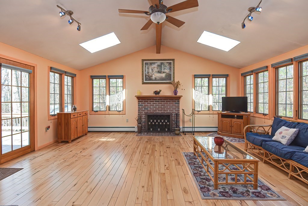 45 Jefferson Road Franklin, MA 02038 - Photo 14 of 42 Gallery Image 14