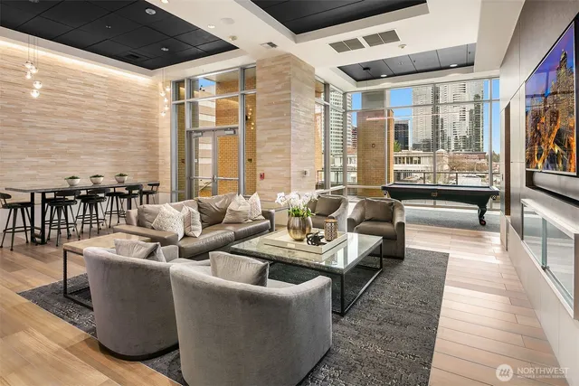 $888,000 | 10610 Northeast 9th Place, Unit 1206, Bellevue, WA 98004