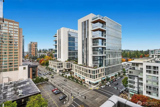 $888,000 | 10610 Northeast 9th Place, Unit 1206, Bellevue, WA 98004