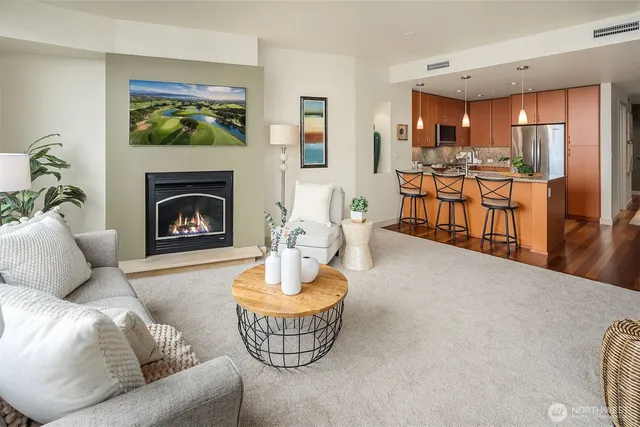 $888,000 | 10610 Northeast 9th Place, Unit 1206, Bellevue, WA 98004