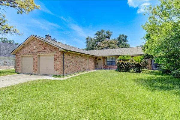 $2,080 | 3115 Windmill Street, Sugar Land, TX 77479