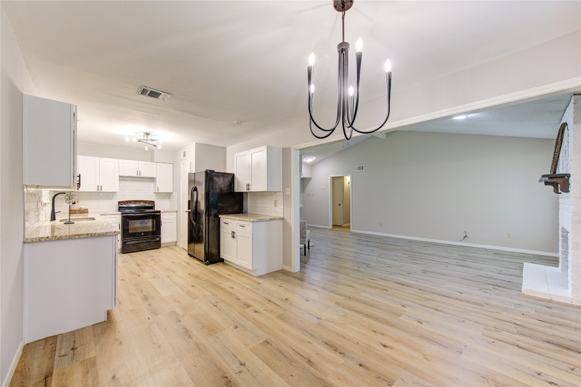 3115 Windmill Street Sugar Land, TX 77479 - Photo 9 of 28