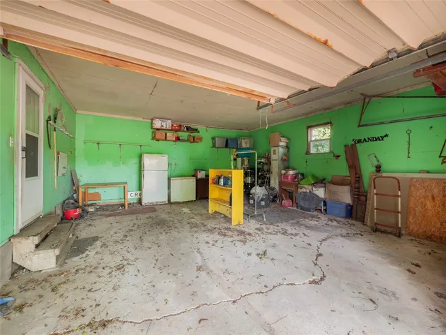 $330,000 | 3104 South Main Street, Taylor, TX 76574