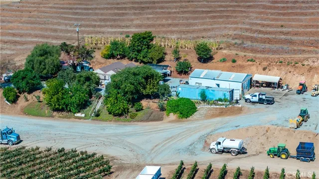 $6,300,000 | 35095 Metz Road, Soledad, CA 93960