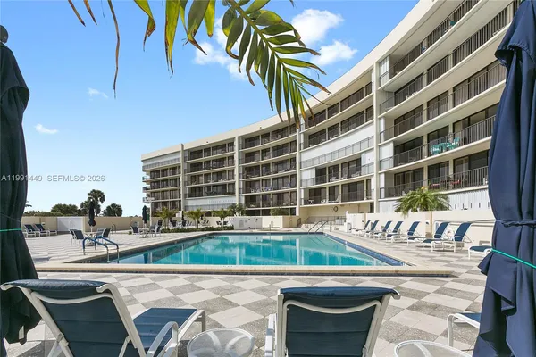 $5,000 | 1300 Florida A1A, Unit 402, Jupiter, FL 33477