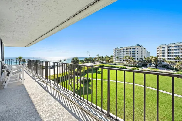 $5,000 | 1300 Florida A1A, Unit 402, Jupiter, FL 33477