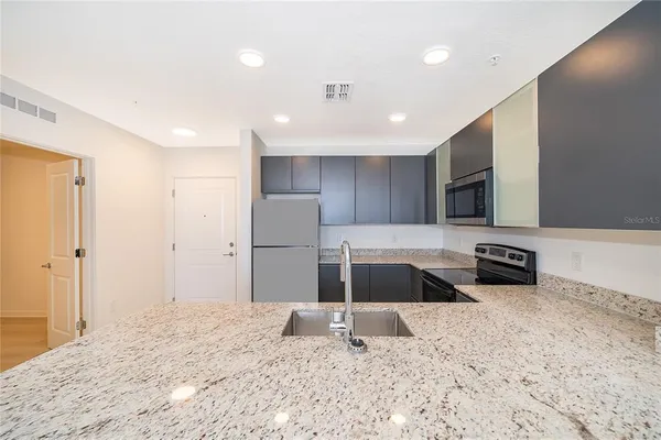 $2,000 | 5579 Millennia Park Drive, Unit 521, Orlando, FL 32839