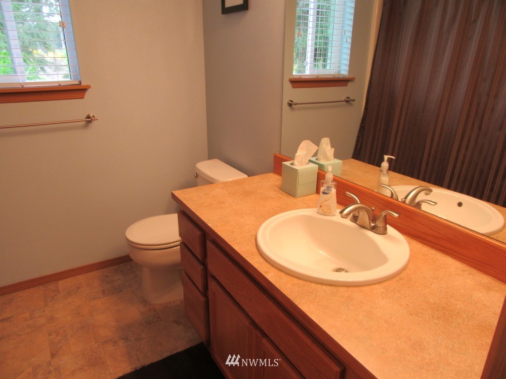 103 Moonlit Lane Winlock, WA 98596 - Photo 16 of 21