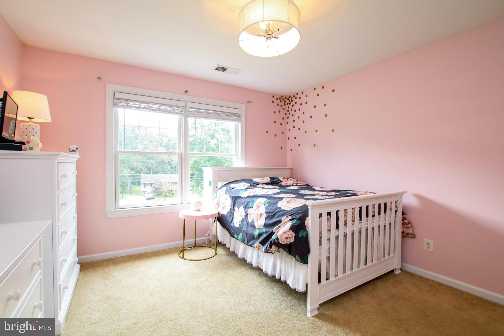 1586 Colony Road Pasadena, MD 21122 - Photo 23 of 30 Bedroom