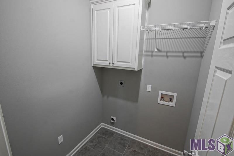 7818 Gothic Drive Baton Rouge, LA 70817 - Photo 17 of 25 Laundry