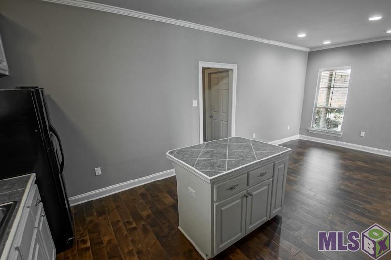 7818 Gothic Drive Baton Rouge, LA 70817 - Photo 10 of 25 Kitchen