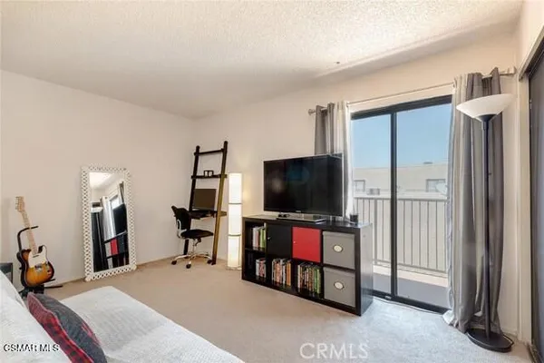 $2,700 | 21040 Parthenia Street, Unit 29, Canoga Park, CA 91304