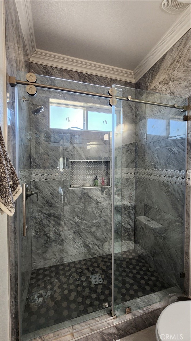 20243 Lee Road Perris, CA 92570 - Photo 46 of 75 a bathroom with a shower