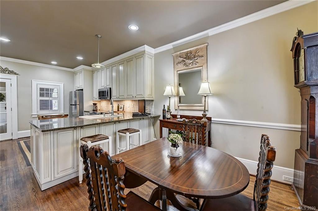 1139 Granville Road Charlotte, NC 28207 - Photo 4 of 14