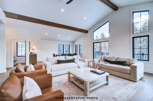 $1,200,000 | 21 Hidden Glade Drive, Bartlett, NH 03845