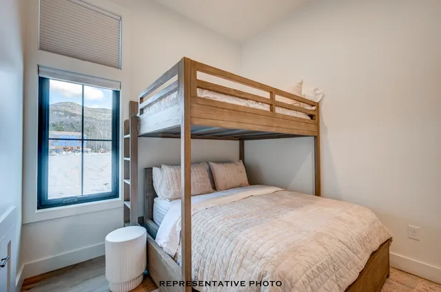 $1,200,000 | 21 Hidden Glade Drive, Bartlett, NH 03845