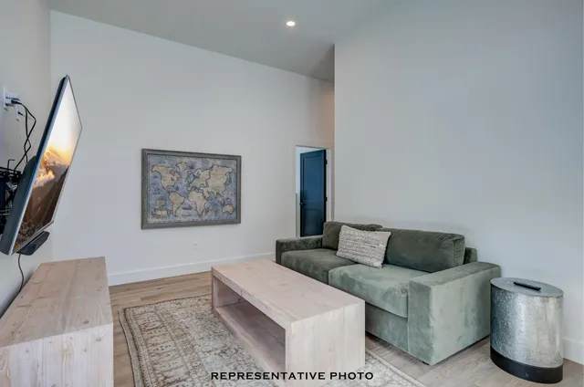 $1,200,000 | 21 Hidden Glade Drive, Bartlett, NH 03845