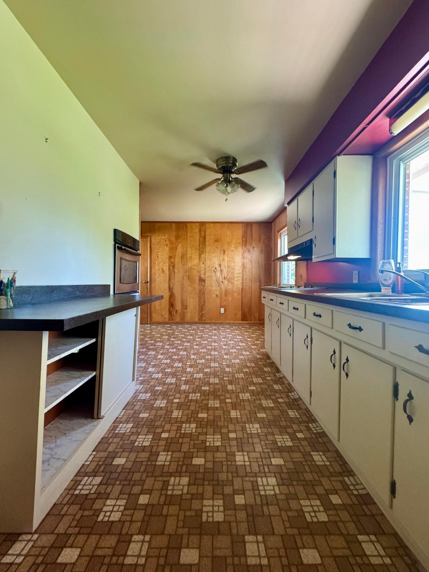 306 Brennan Road Chillicothe, OH 45601 - Photo 4 of 15 image3 (6)