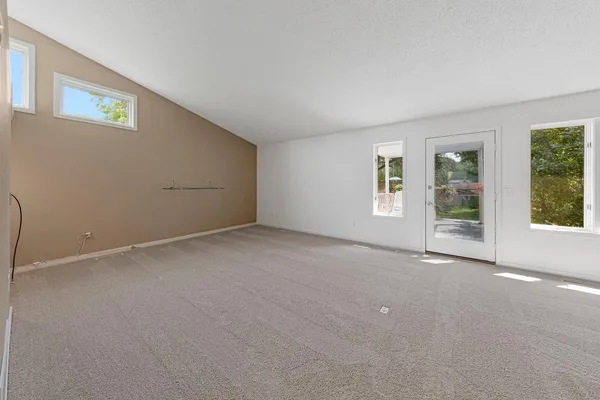 $374,900 | 1011 Poplar Street, Northfield, MN 55057