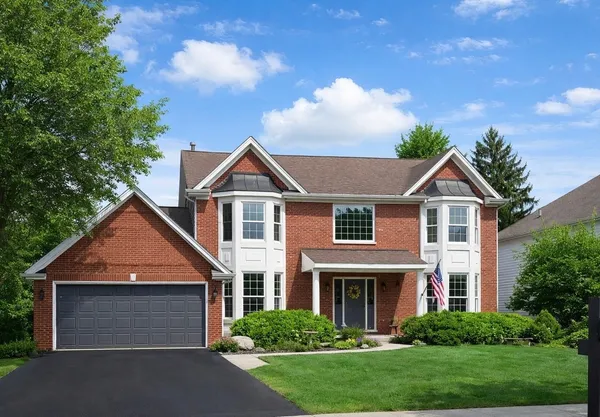 $975,000 | 3414 Glenlake Drive, Glenview, IL 60026