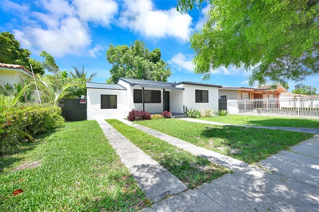 $998,000 | 2261 Southwest 26th Street, Miami, FL 33133