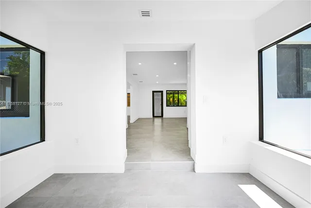 $998,000 | 2261 Southwest 26th Street, Miami, FL 33133