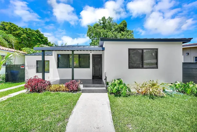 $998,000 | 2261 Southwest 26th Street, Miami, FL 33133