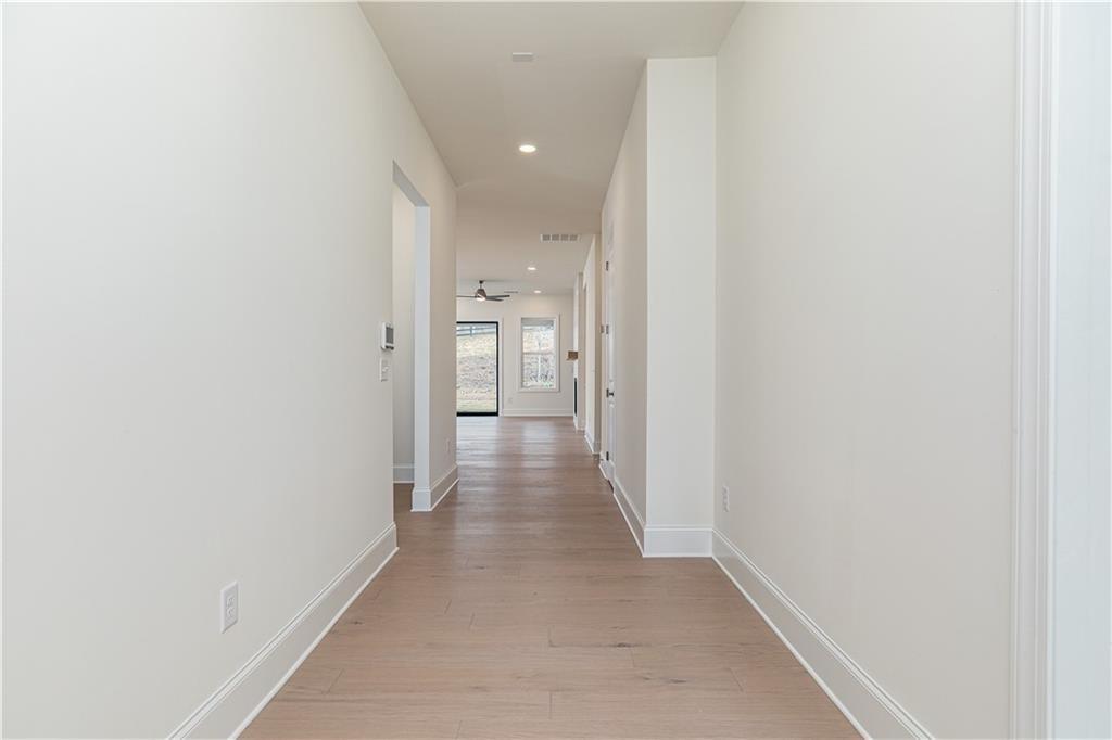 182 Mooney Road Woodstock, GA 30188 - Photo 3 of 26