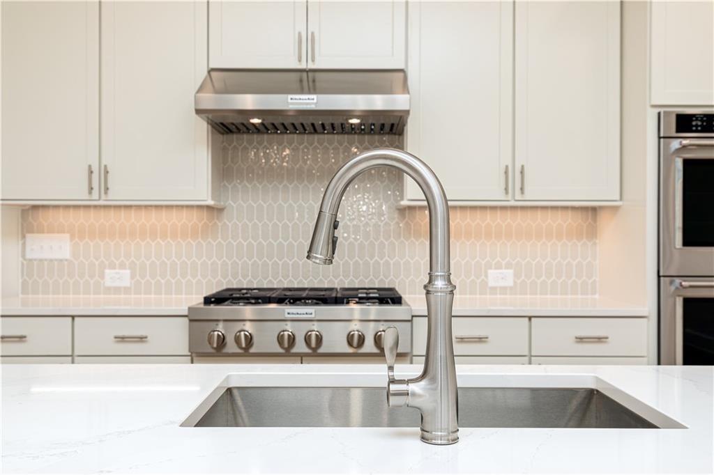 182 Mooney Road Woodstock, GA 30188 - Photo 10 of 26