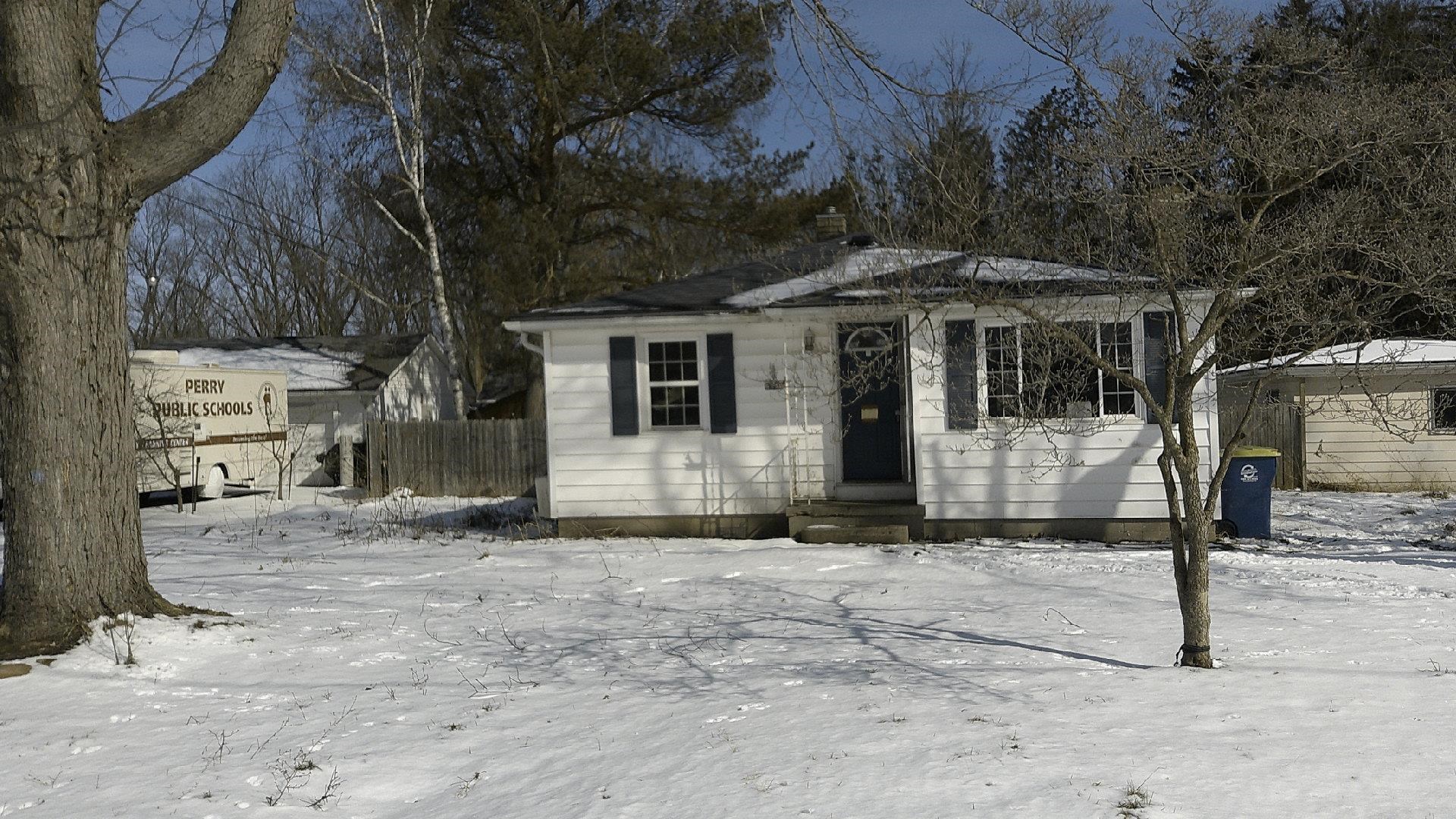 6230 Stroebel Road Saginaw, MI 48609 - Photo 1 of 20