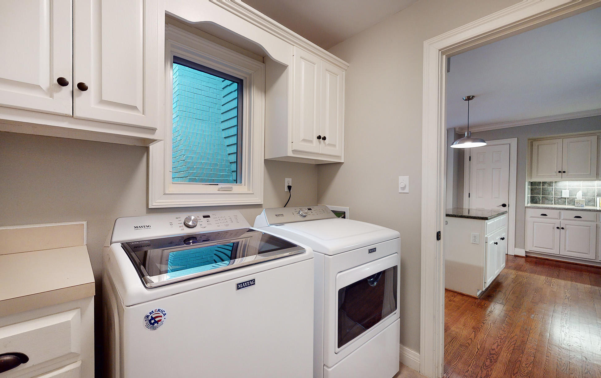 2404 Belknap Beach Road Prospect, KY 40059 - Photo 30 of 98 Laundry room just off of the kitchen