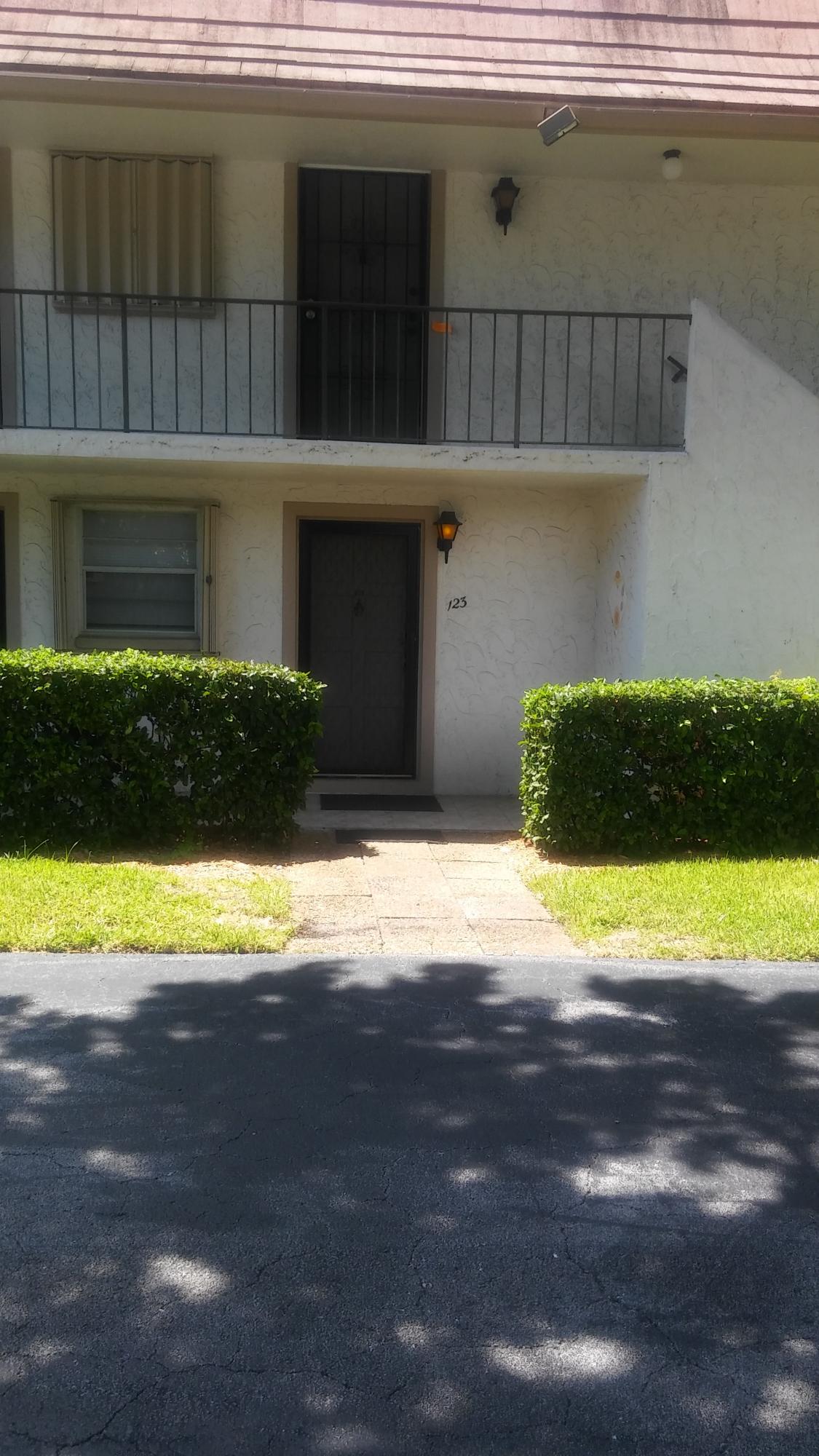 1000 Northwest 13th Street, Unit 123 Boca Raton, FL 33486 - Photo 2 of 16 20160531_114801