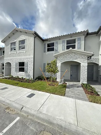 $2,400 | 234 Southeast 10th Court, Florida City, FL 33034