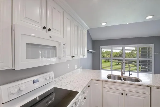 $2,295 | 6036 Topsail Road, Lady Lake, FL 32159