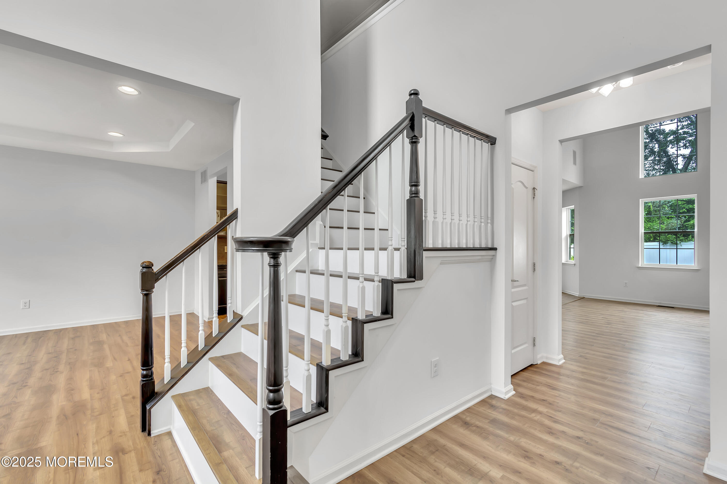 4 Christopher Drive Howell, NJ 07731 - Photo 5 of 41 006_arb_0886_933