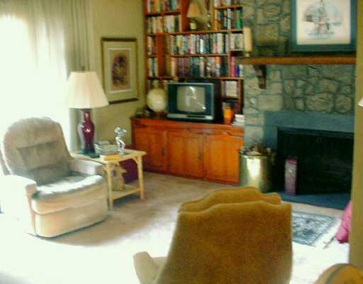 653 Deer Watch Road, Unit 28D Bridgeville, PA 15017 - Photo 4 of 7 Gallery Image 4
